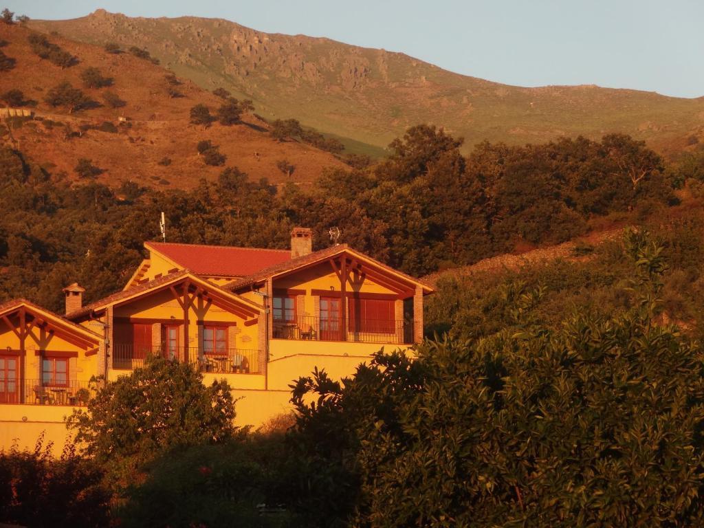 Aroma De Primavera En Casas Rurales Acebuche Casas del Monte Eksteriør bilde