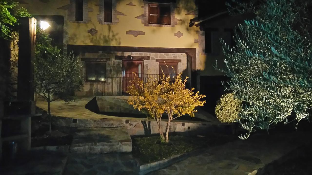 Aroma De Primavera En Casas Rurales Acebuche Casas del Monte Eksteriør bilde