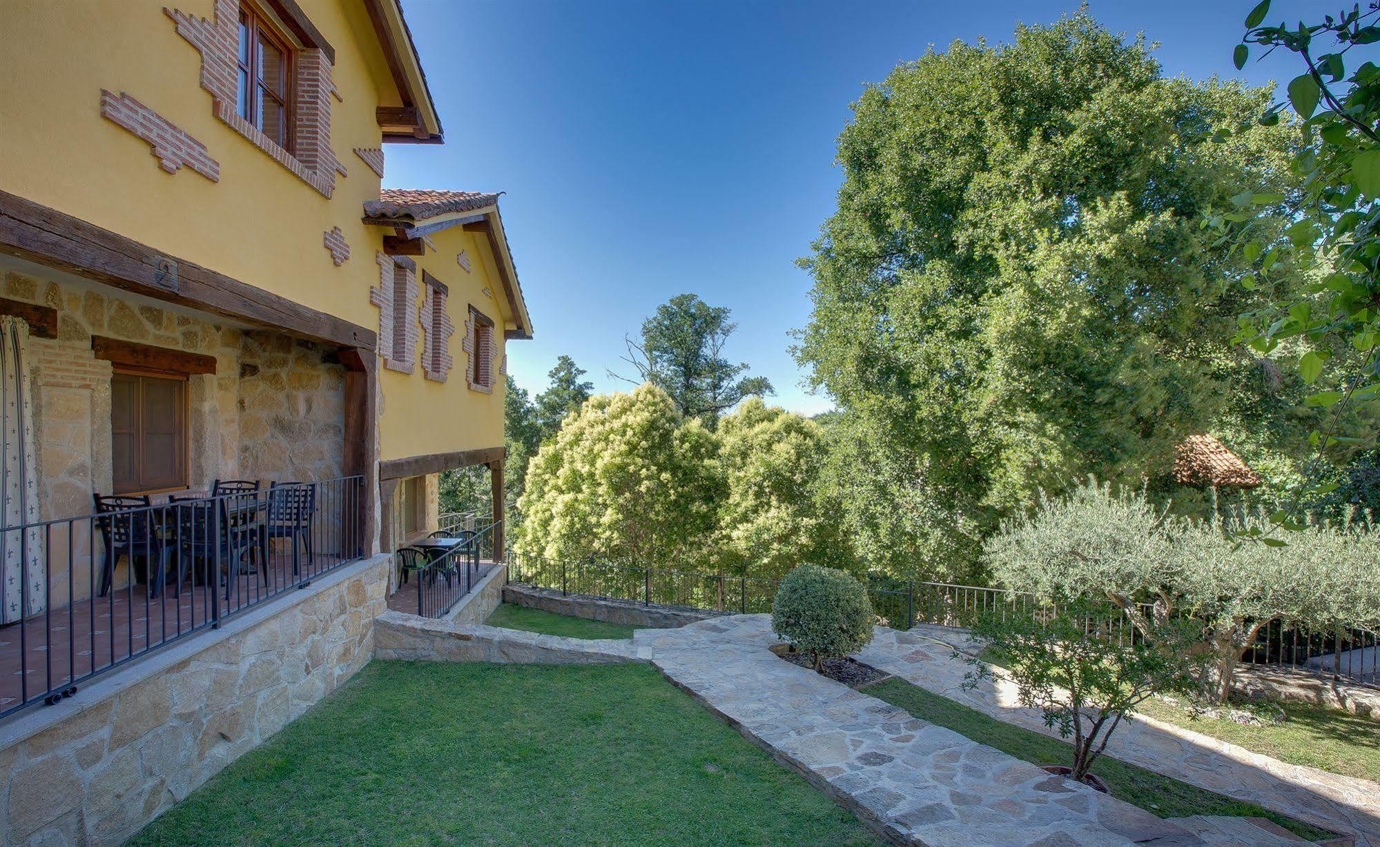 Aroma De Primavera En Casas Rurales Acebuche Casas del Monte Eksteriør bilde