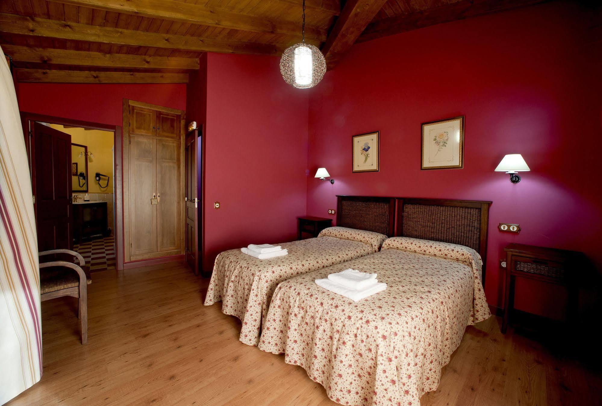 Aroma De Primavera En Casas Rurales Acebuche Casas del Monte Eksteriør bilde
